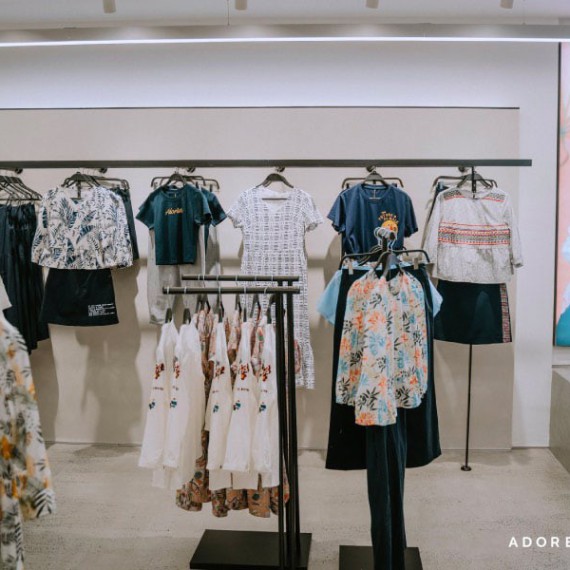 Hệ thống Adore Dress