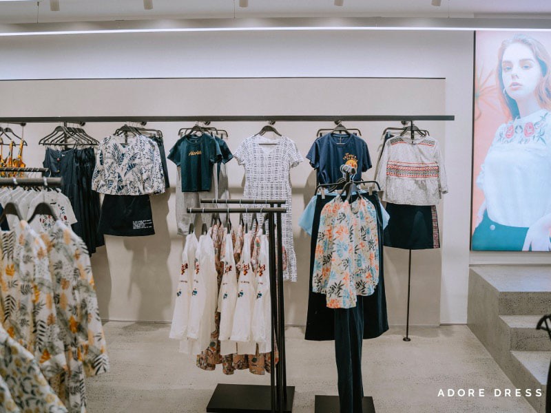 Hệ thống Adore Dress